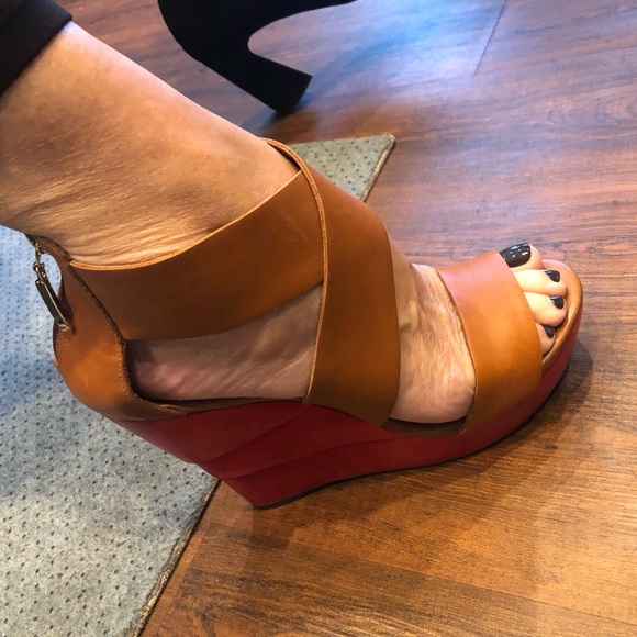DIANE von FURSTENBERG here $165NWT from NORDSTROM $400. Wedge heels size 9.5 ❤️ - Picture 8 of 16